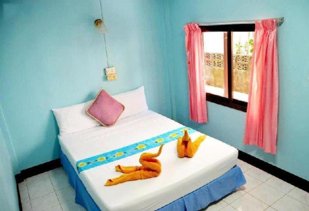 Oyo 797 Pink House Bungalow Ko Lanta Kültér fotó